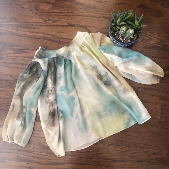 Zara Blouse Size Small - Picture 3 of 3